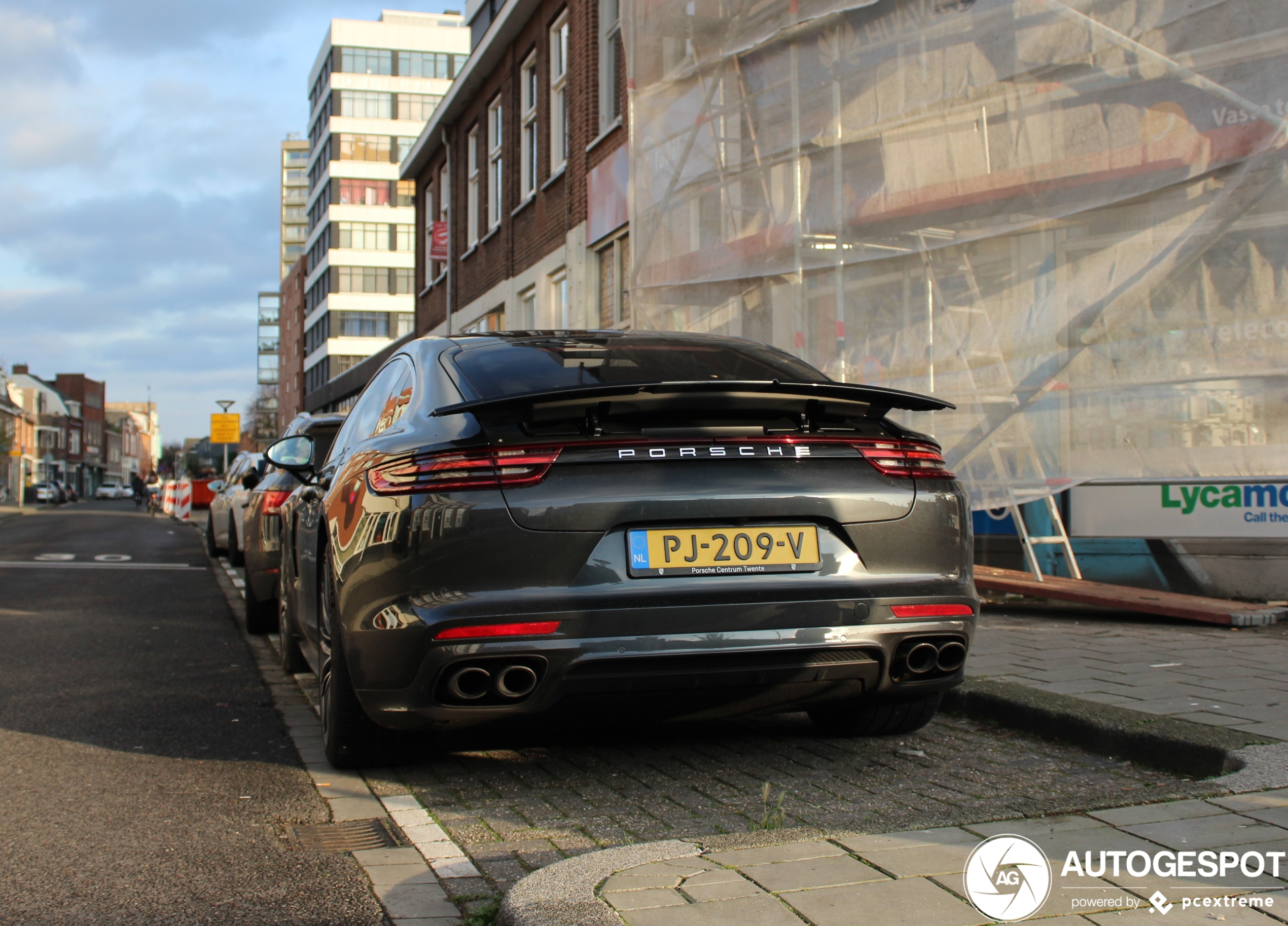 Porsche 971 Panamera Turbo S E-Hybrid