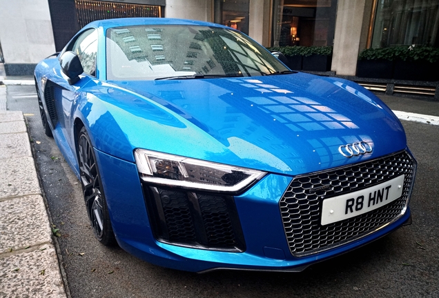 Audi R8 V10 Plus 2015