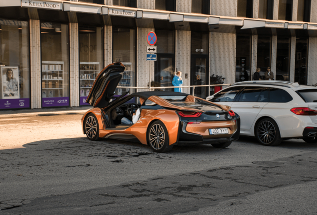 BMW i8 Roadster