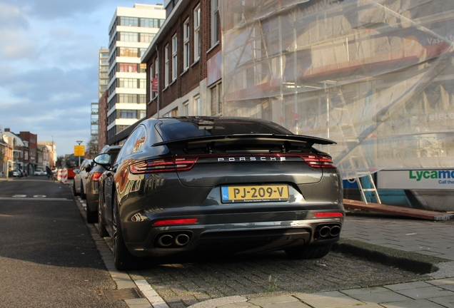 Porsche 971 Panamera Turbo S E-Hybrid