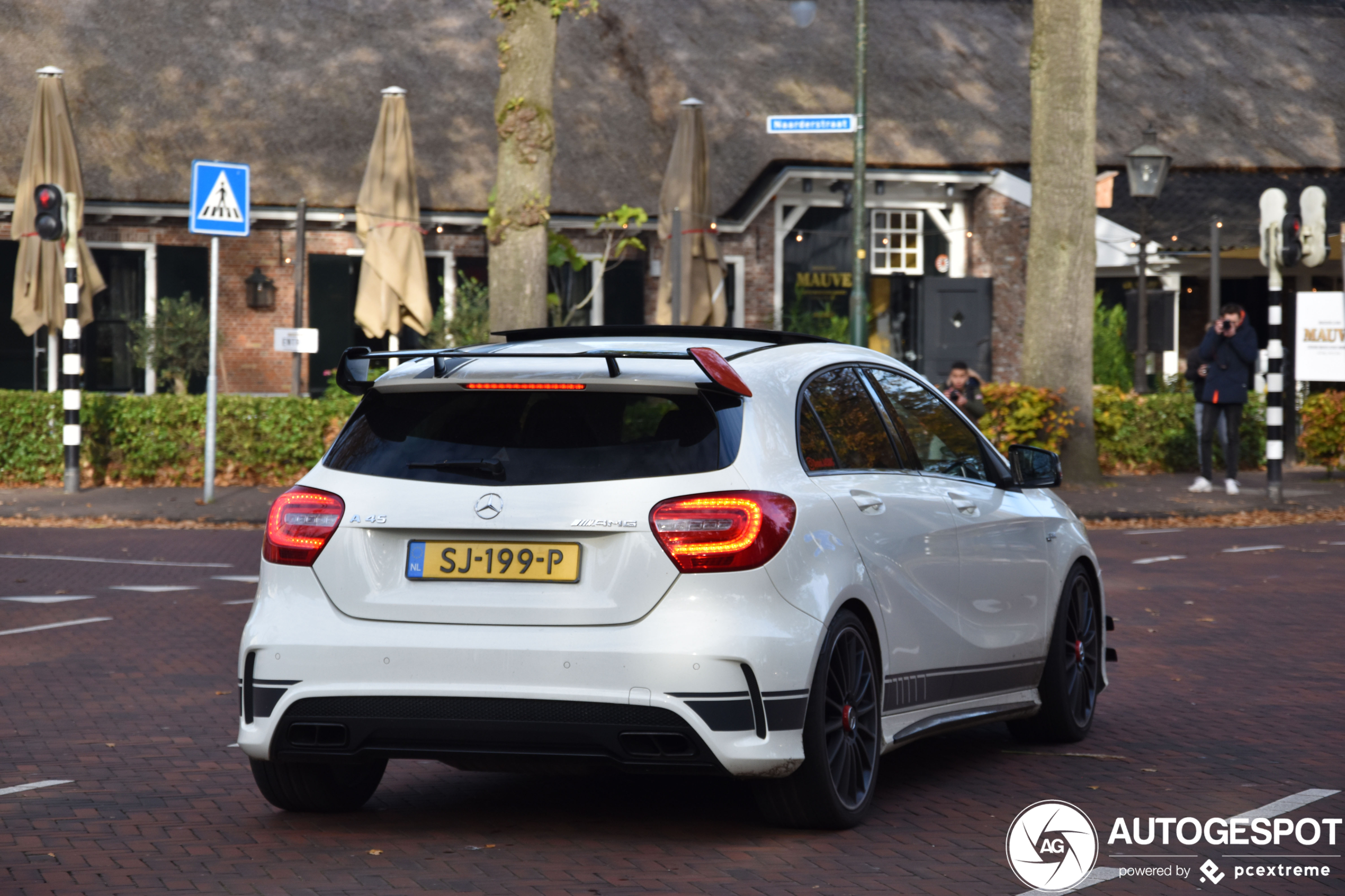 Mercedes-Benz A 45 AMG Edition 1