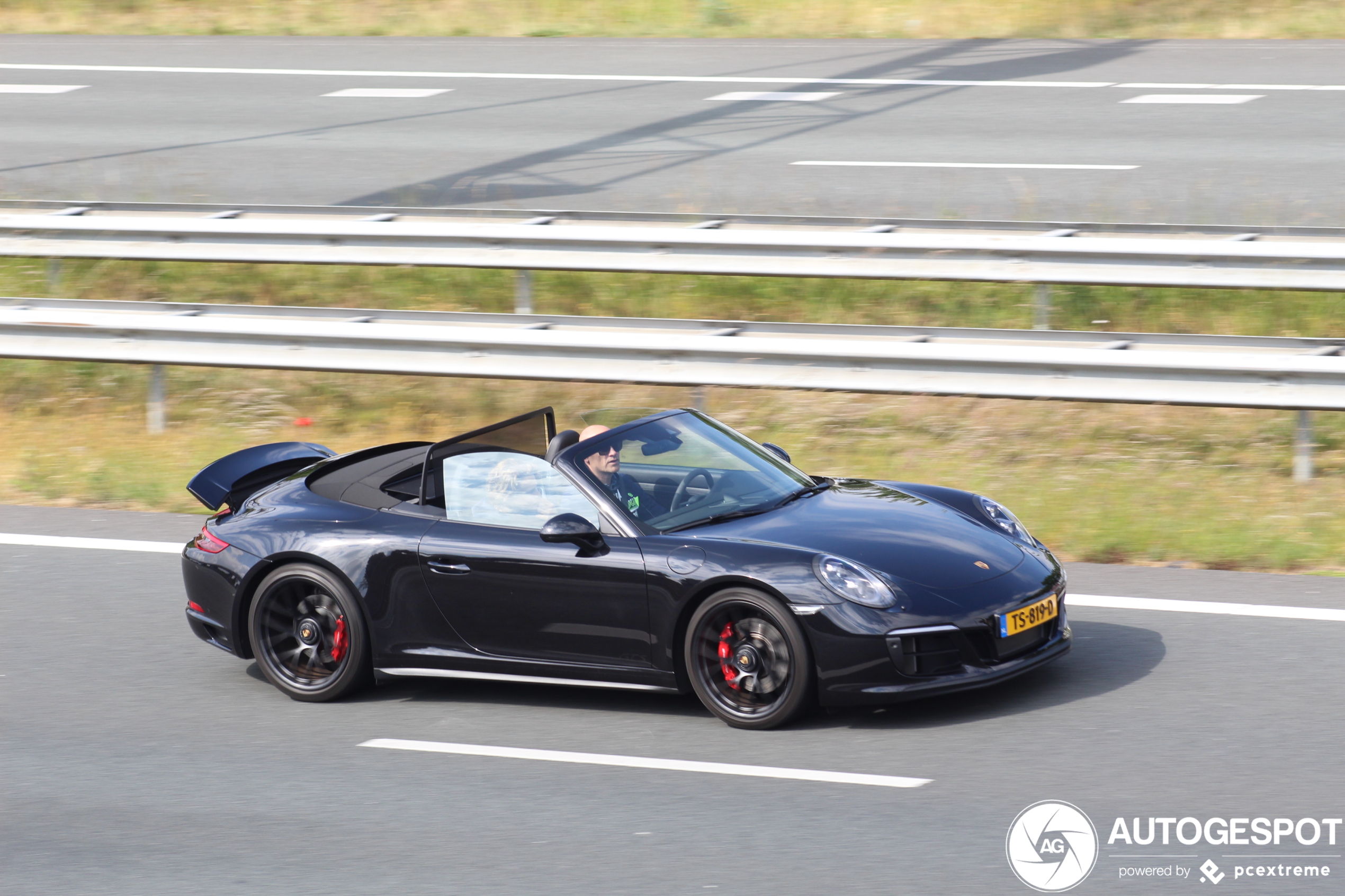 Porsche 991 Carrera 4 GTS Cabriolet MkII