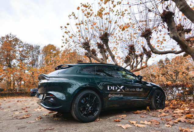 Aston Martin DBX