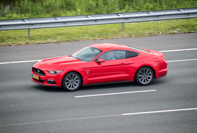 Ford Mustang GT 2015