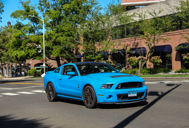 Ford Mustang Shelby GT500 2013