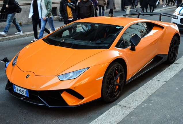 Lamborghini Huracán LP640-4 Performante