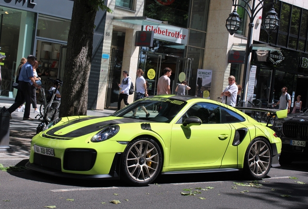 Porsche 991 GT2 RS Weissach Package