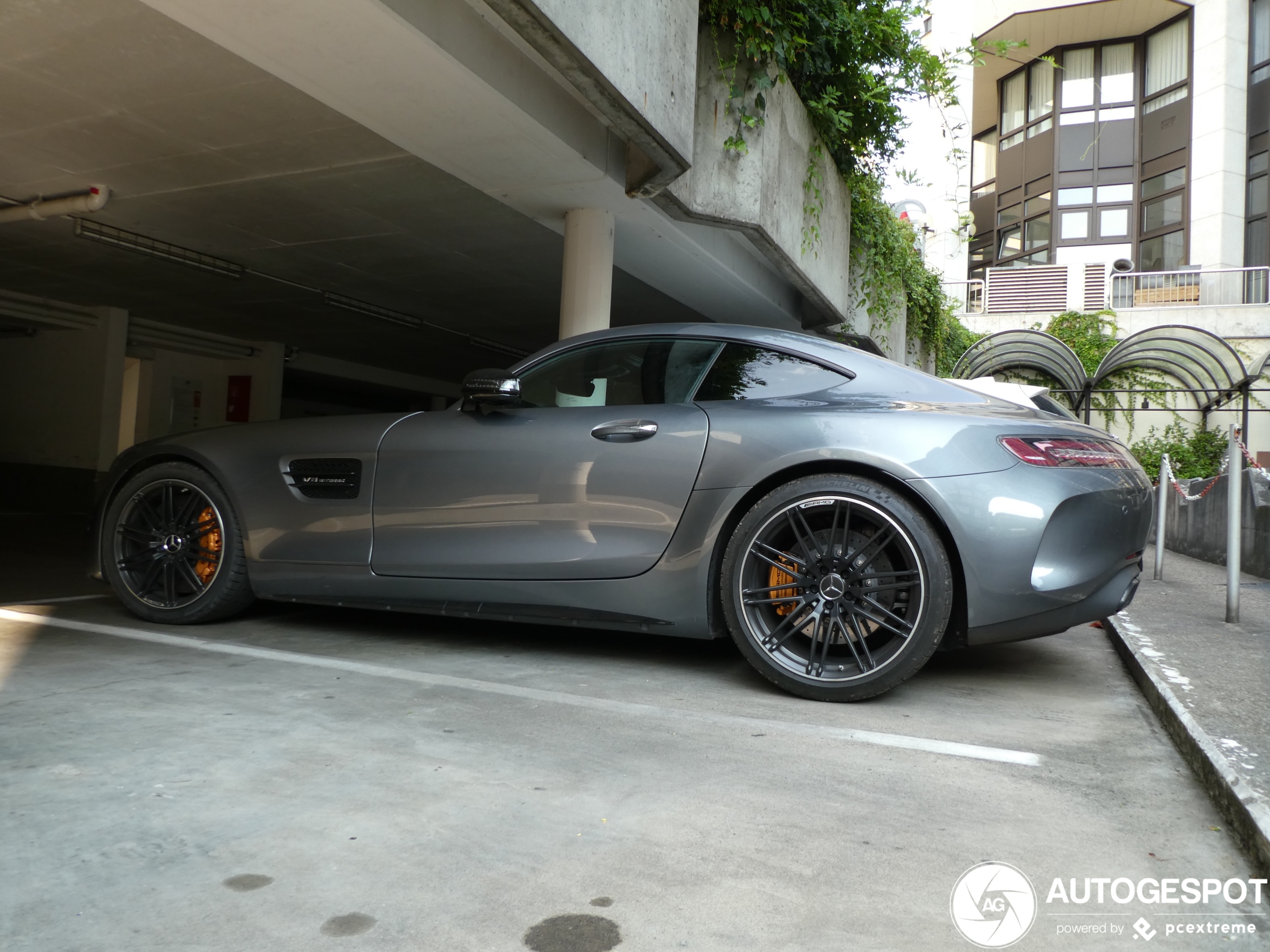 Mercedes-AMG GT C C190 2019