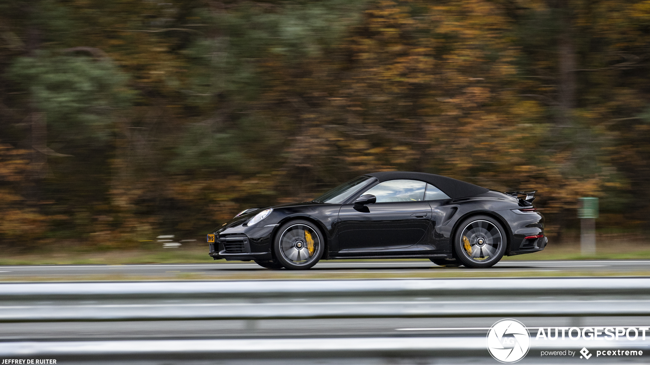 Porsche 992 Turbo S Cabriolet