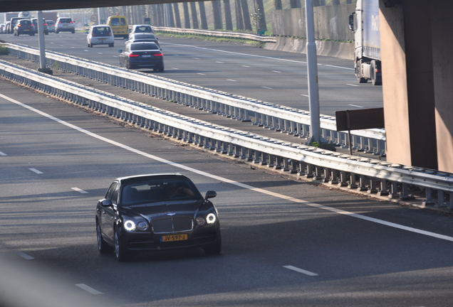 Bentley Flying Spur V8