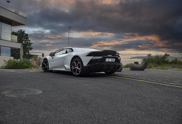 Lamborghini Huracán LP640-4 EVO