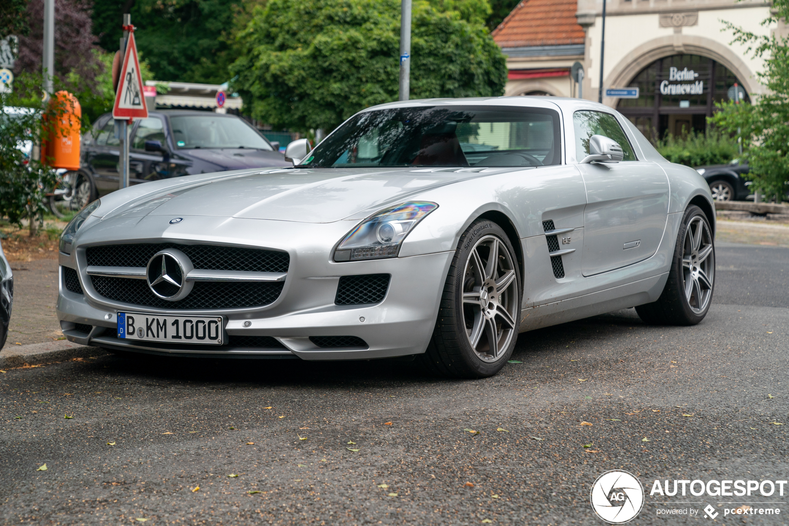 Mercedes-Benz SLS AMG