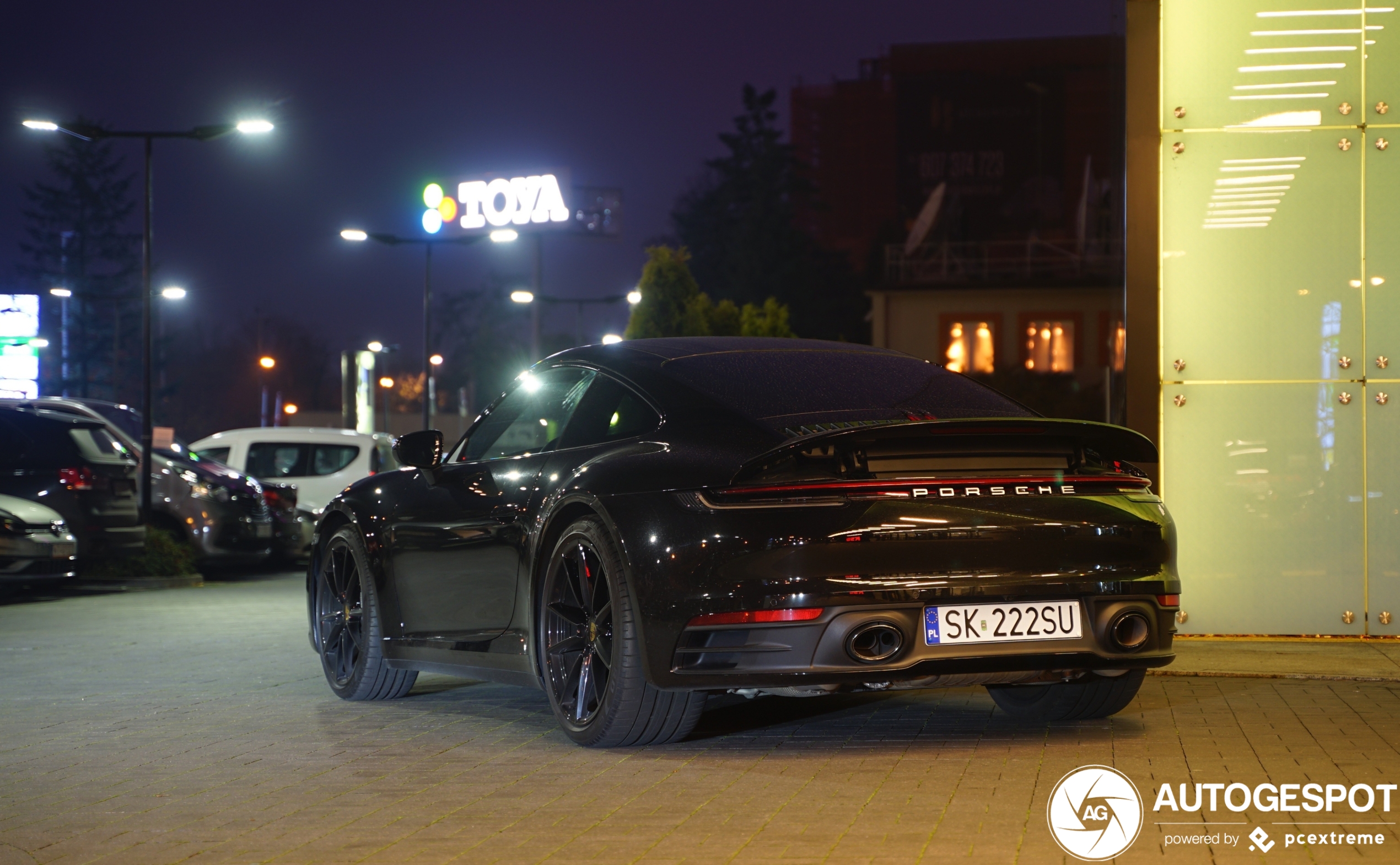 Porsche 992 Carrera 4S