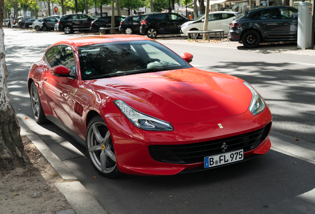 Ferrari GTC4Lusso T