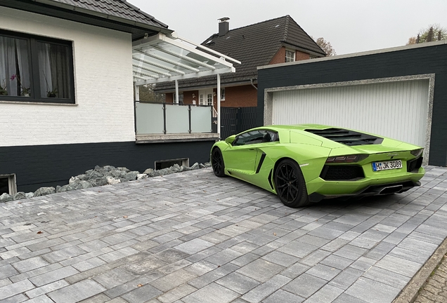 Lamborghini Aventador LP700-4