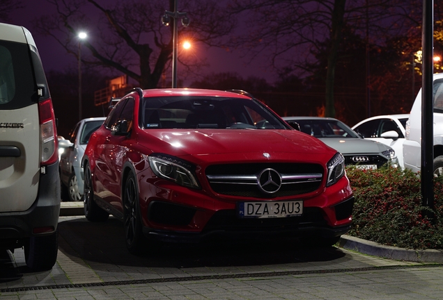 Mercedes-Benz GLA 45 AMG X156