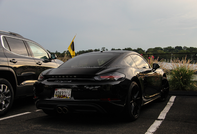 Porsche 718 Cayman S