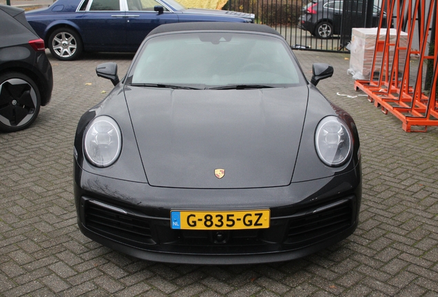 Porsche 992 Carrera 4S Cabriolet