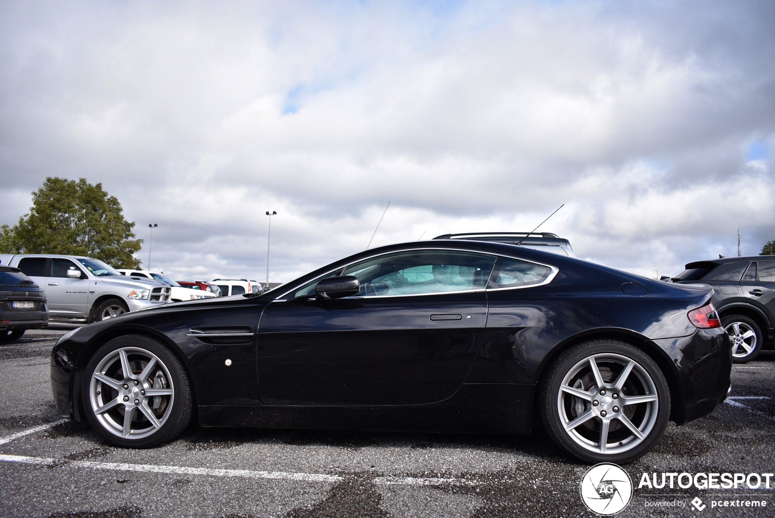 Aston Martin V8 Vantage