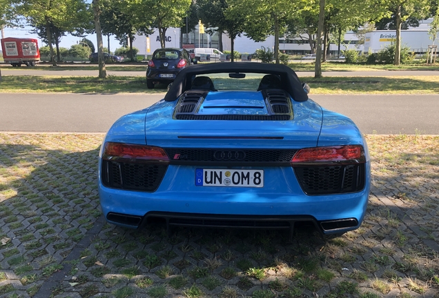 Audi R8 V10 Spyder 2016