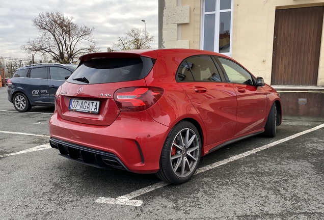 Mercedes-AMG A 45 W176 2015