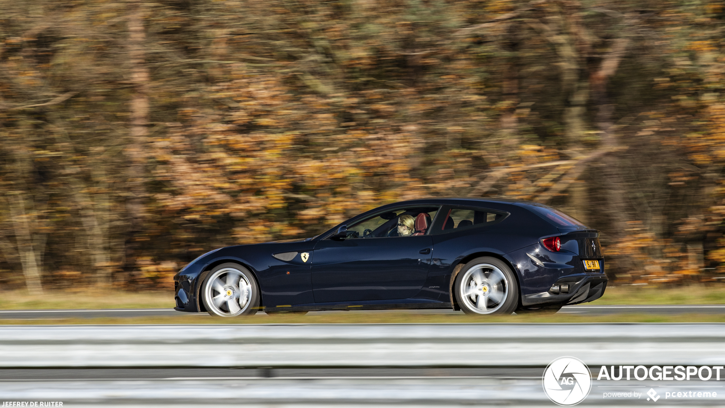 Ferrari FF