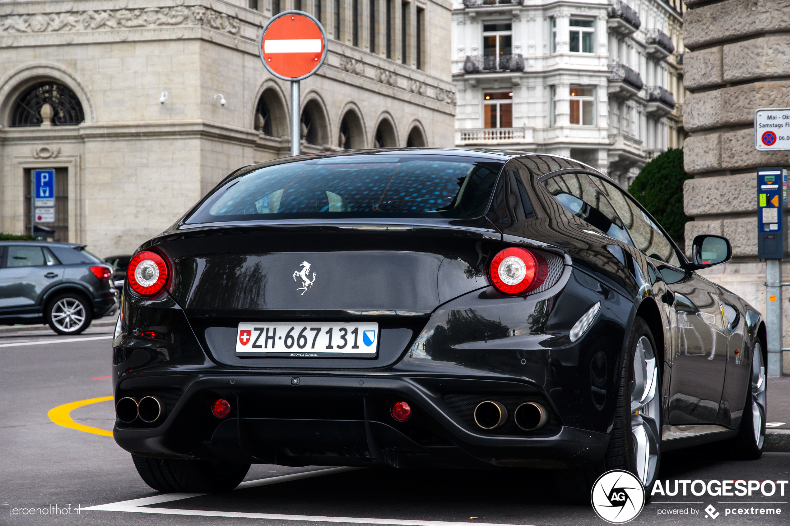 Ferrari FF