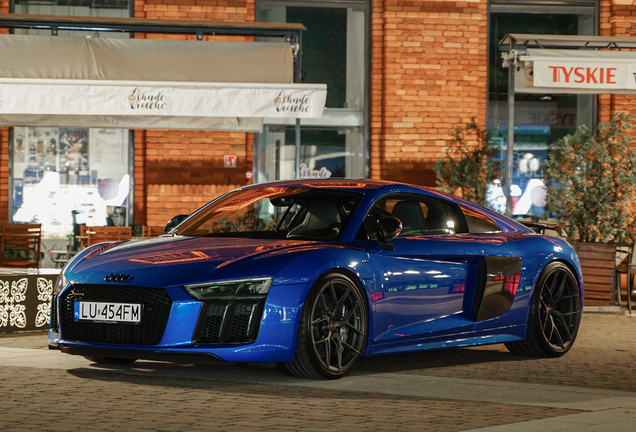 Audi R8 V10 Plus 2015