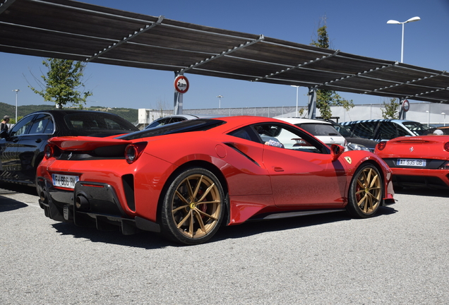 Ferrari 488 Pista