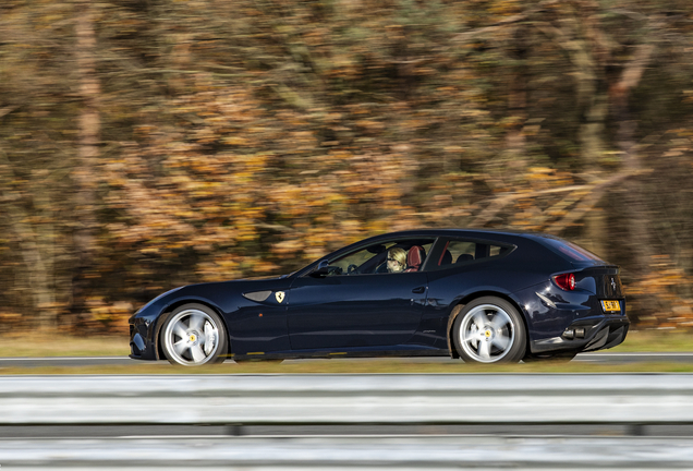 Ferrari FF