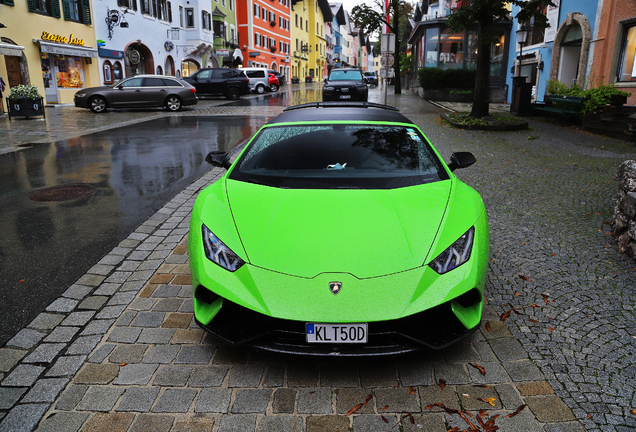 Lamborghini Huracán LP640-4 Performante Spyder