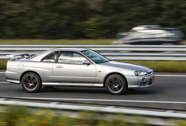 Nissan Skyline R34