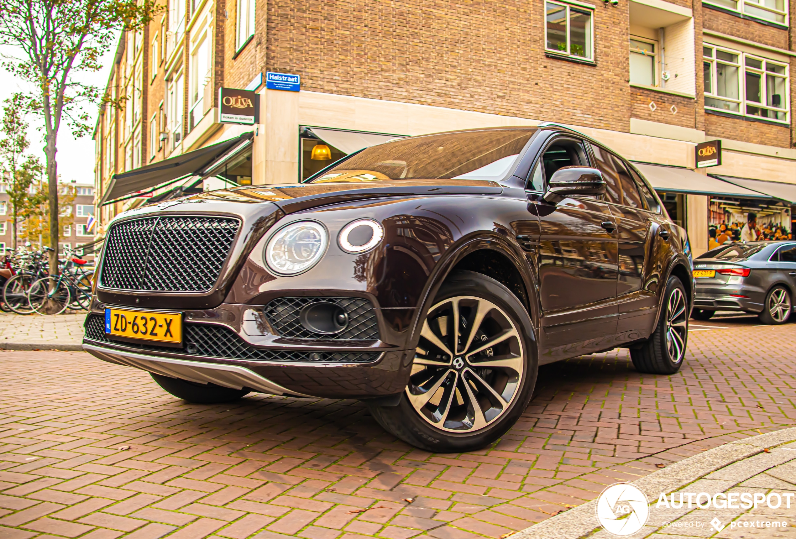 Bentley Bentayga V8