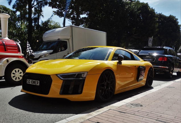 Audi R8 V10 Plus 2015