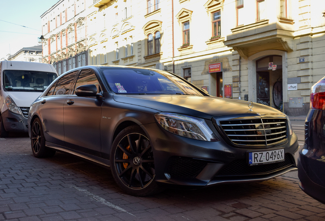 Mercedes-Benz S 63 AMG V222