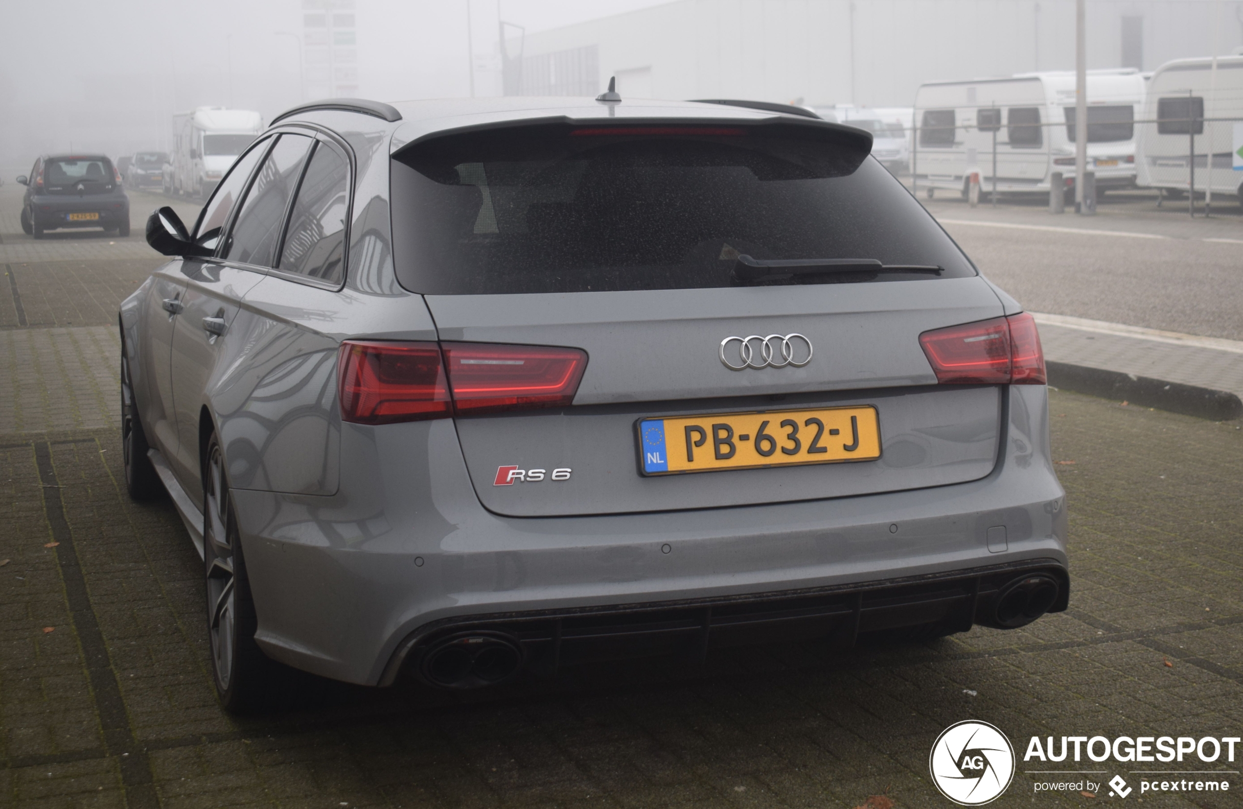 Audi RS6 Avant C7 2015