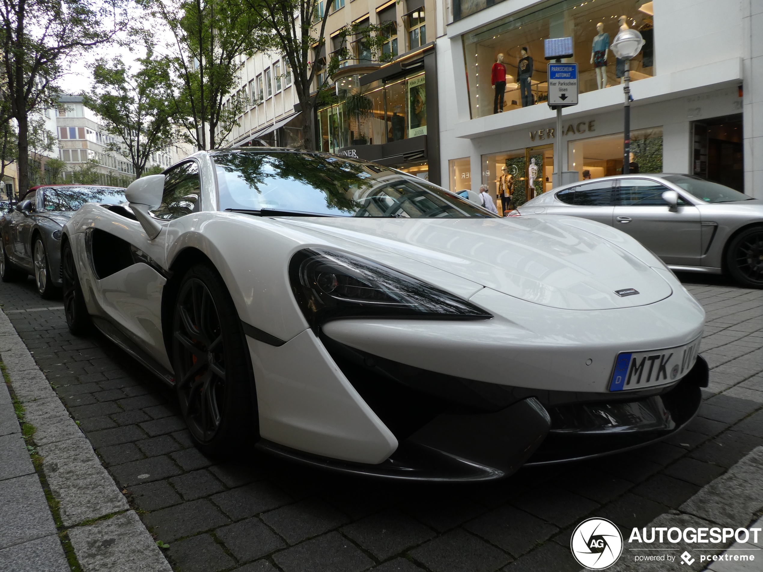 McLaren 570S