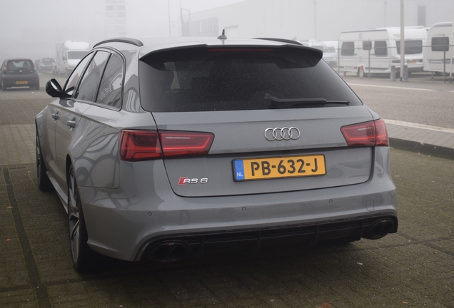 Audi RS6 Avant C7 2015