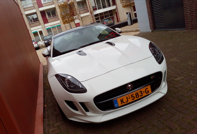 Jaguar F-TYPE S Coupé