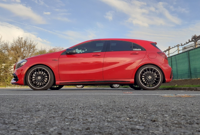 Mercedes-AMG A 45 W176 2015