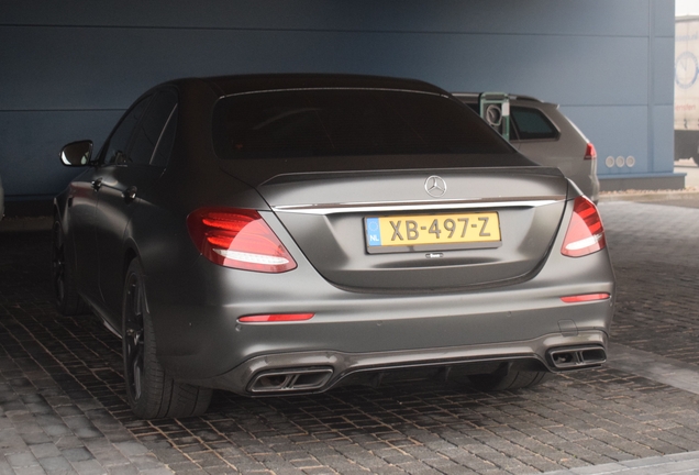 Mercedes-AMG E 63 S W213