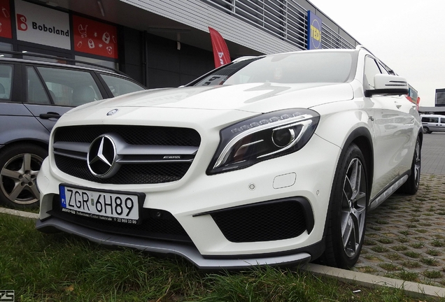 Mercedes-AMG GLA 45 X156