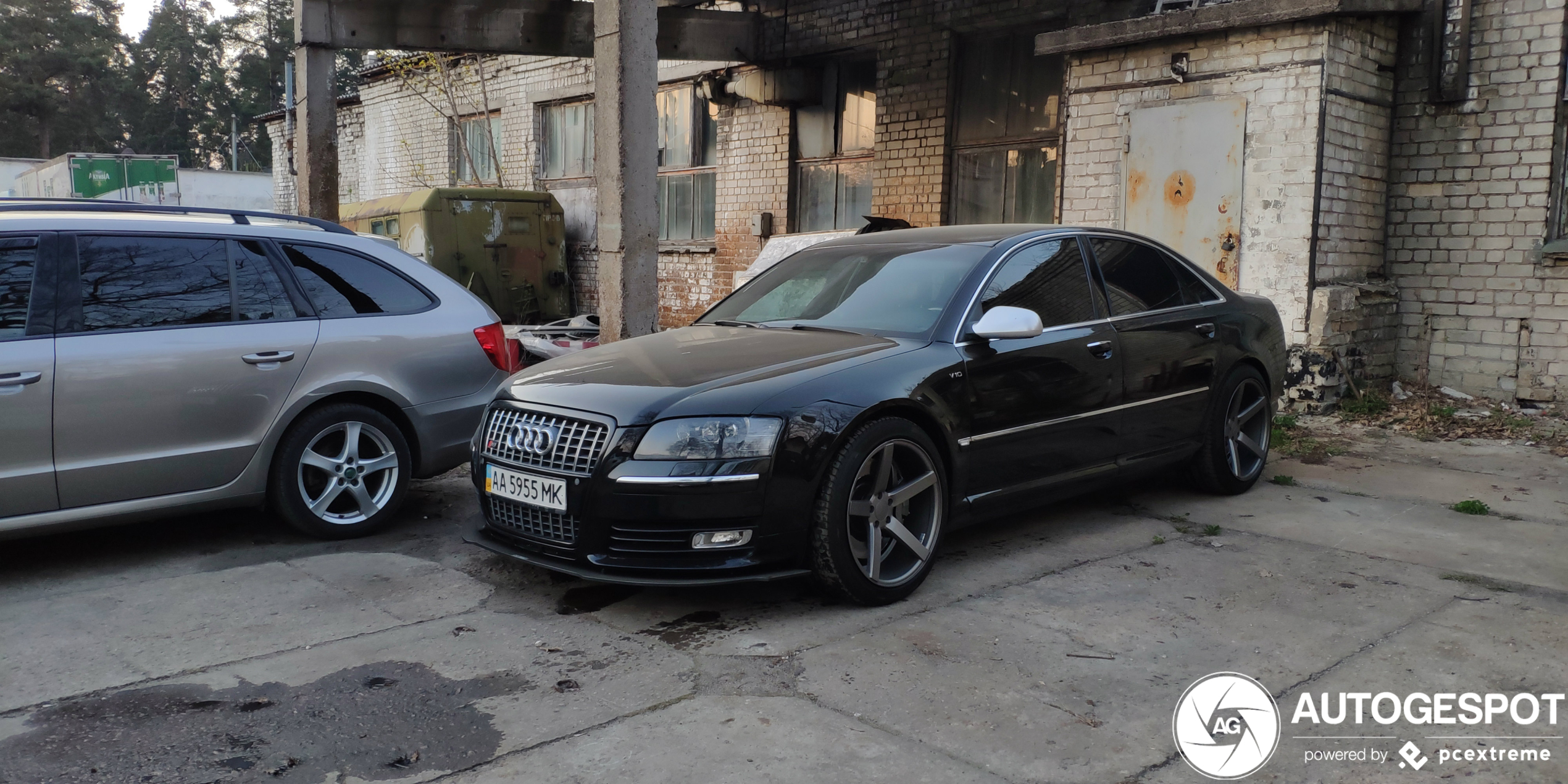 Audi S8 D3