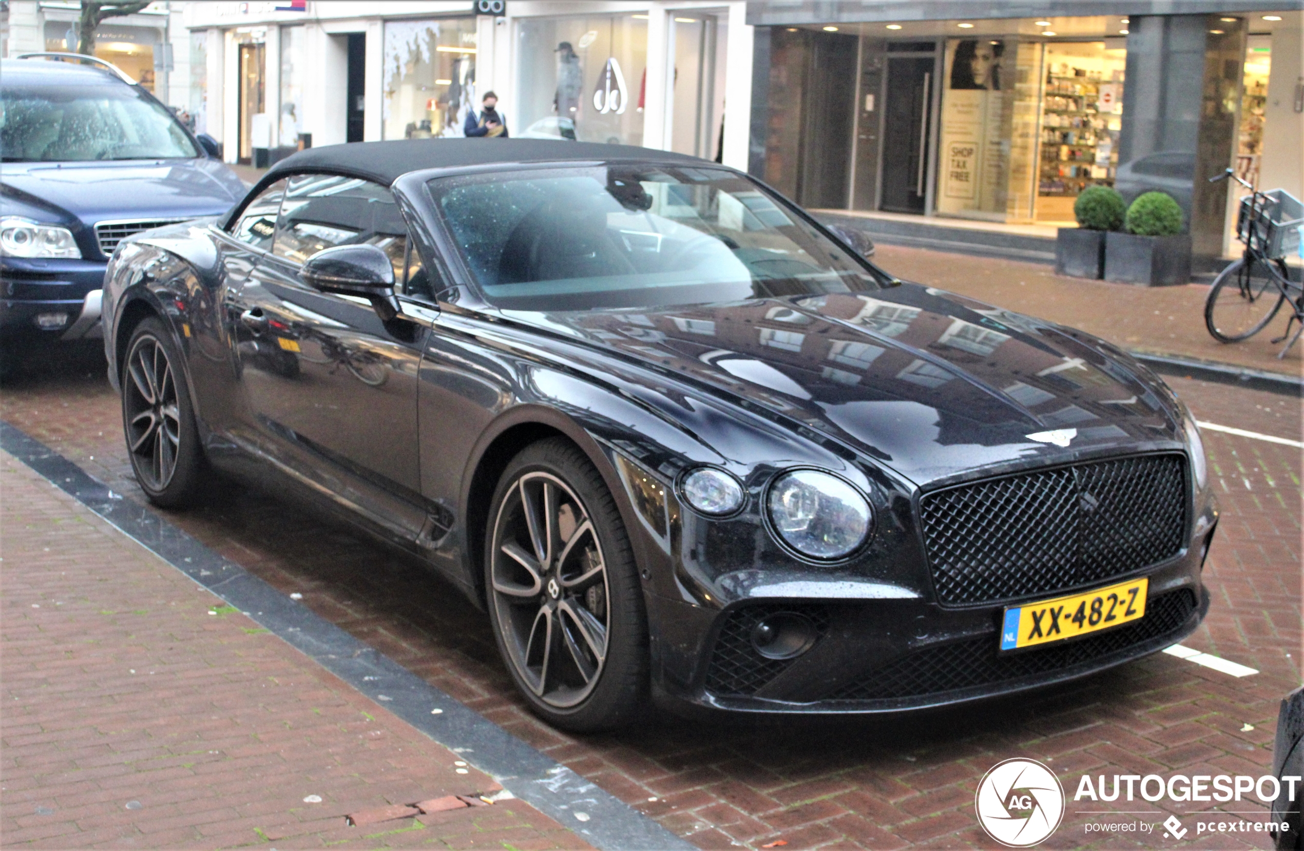 Bentley Continental GTC 2019