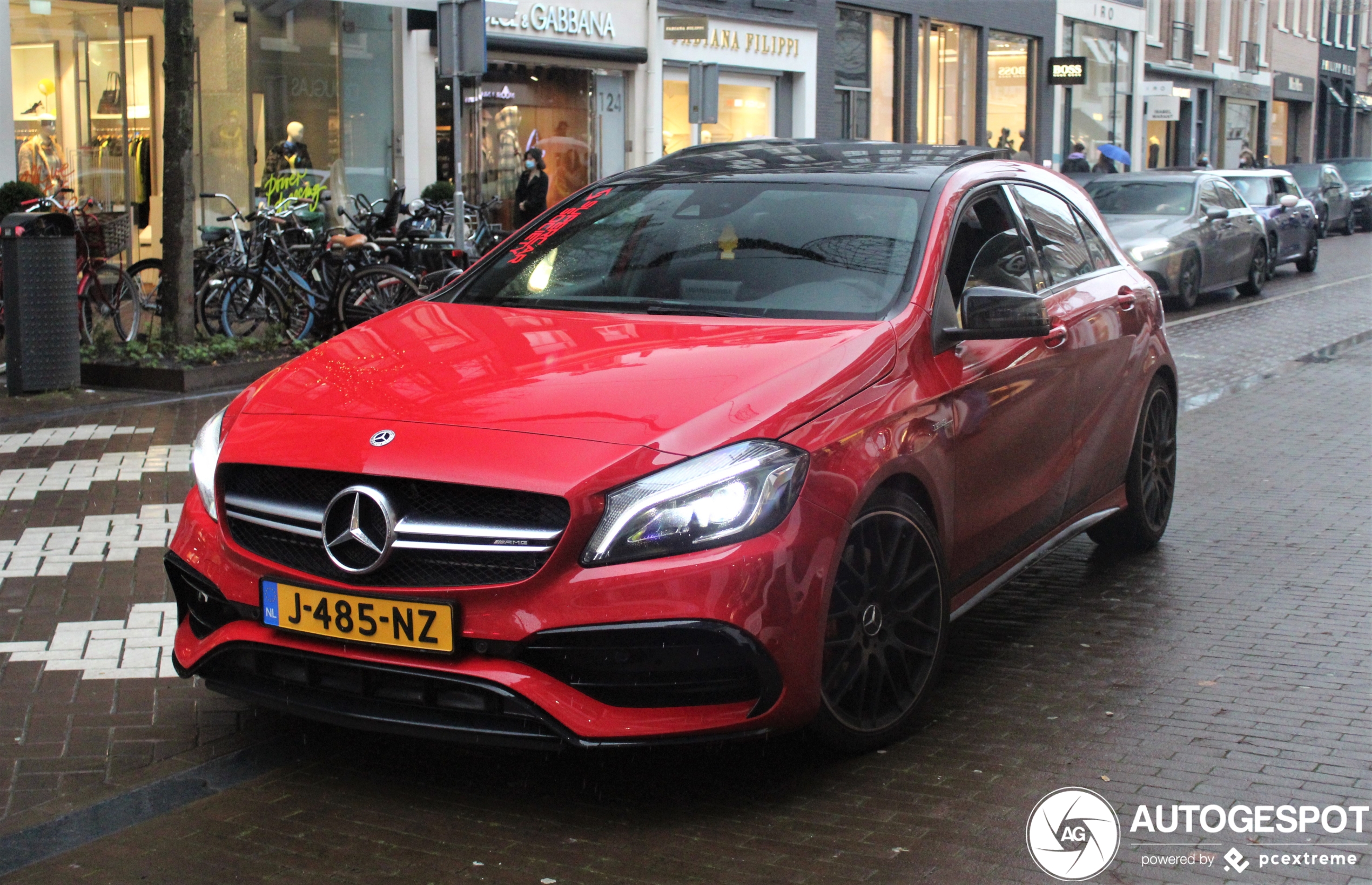 Mercedes-AMG A 45 W176 2015