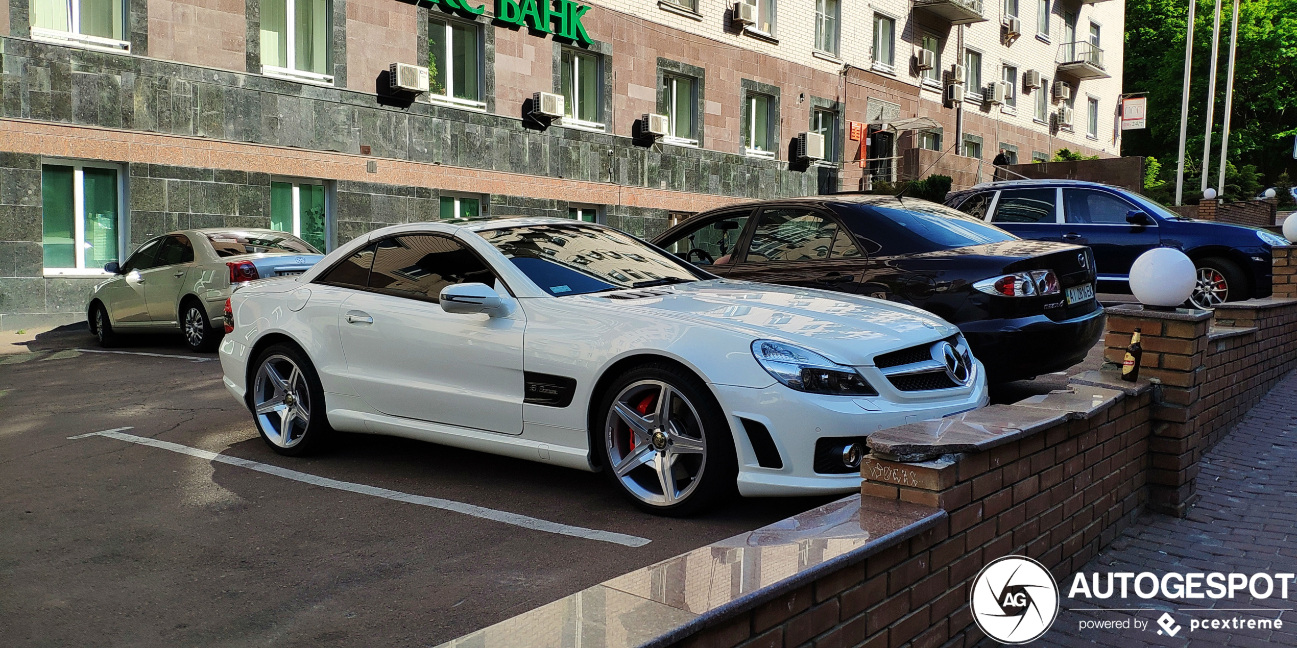 Mercedes-Benz SL 63 AMG