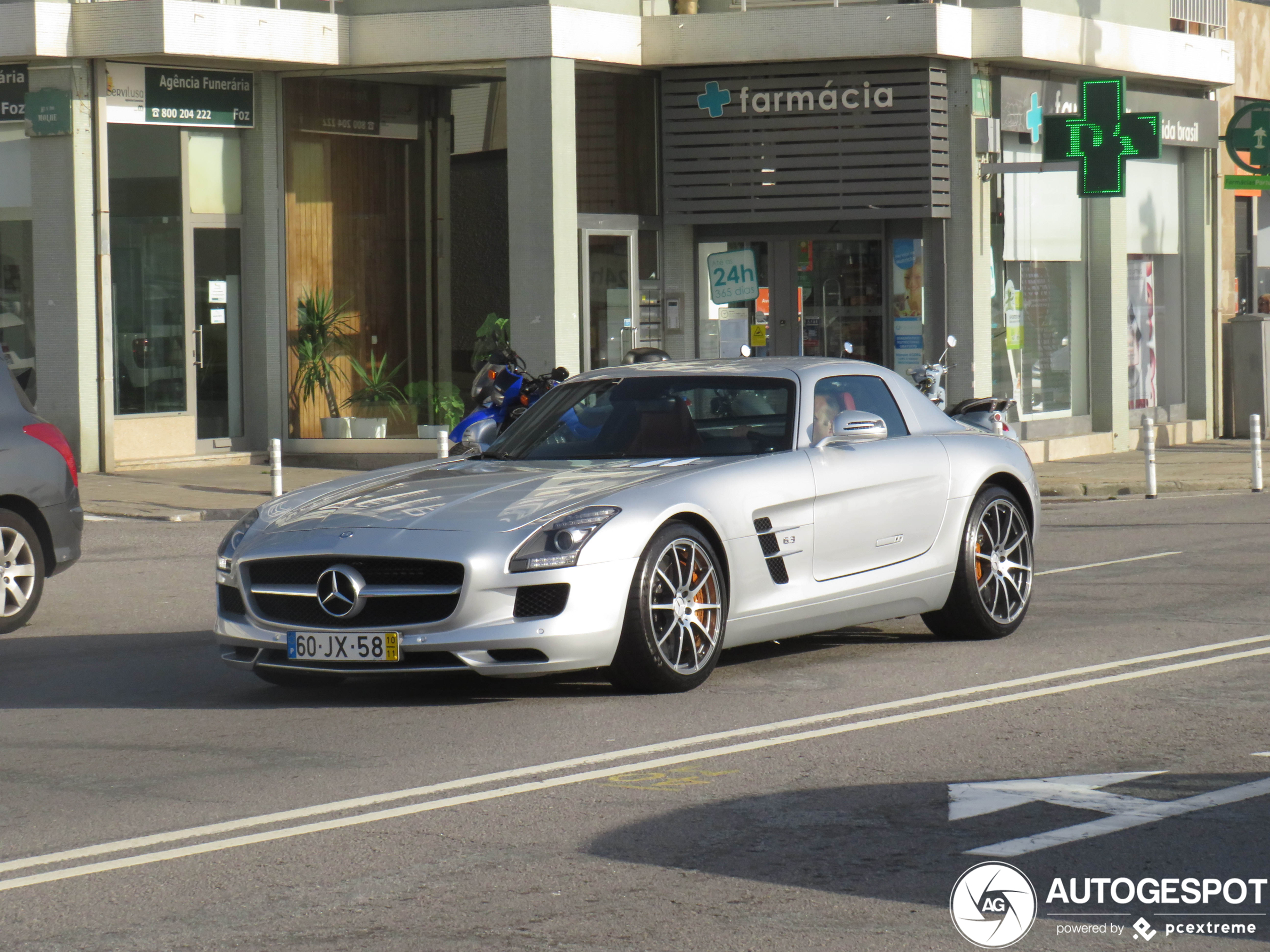 Mercedes-Benz SLS AMG