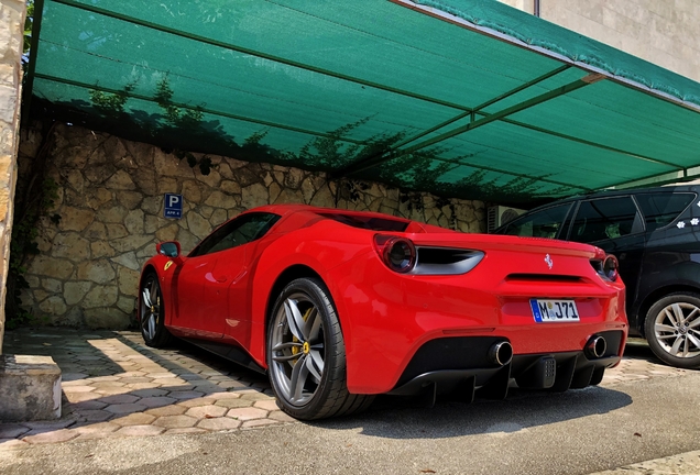 Ferrari 488 Spider