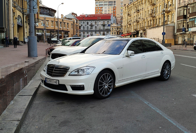 Mercedes-Benz S 65 AMG V221 2010