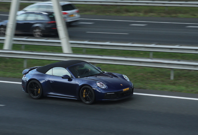 Porsche 992 Carrera 4S Cabriolet